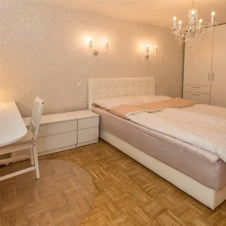 Evelina's Place Apartamento *